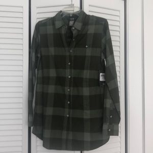 Mountain Hardware women’s button down tunic